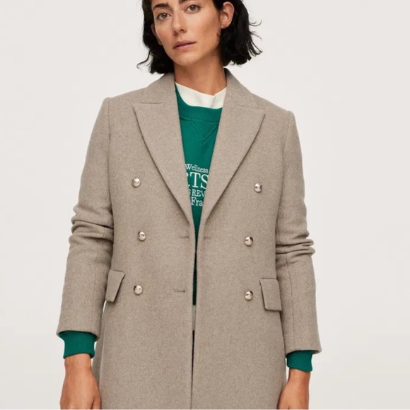 MANGO
Buttoned Wool Coat - Picture 1 of 5